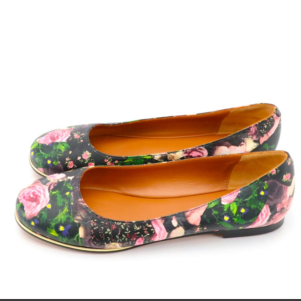 AUTH Givenchy Women's Black Rose Camouflageprint Leather sz 37 (7)